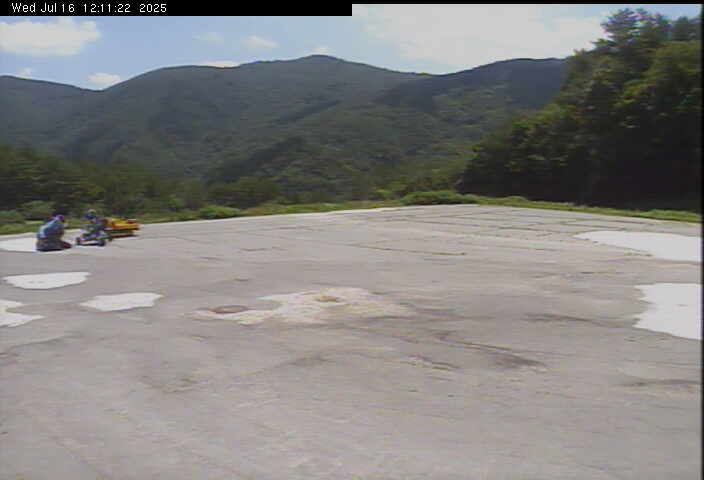 恐羅漢ロッジ前駐車場