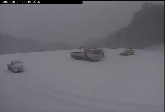 恐羅漢ロッジ前駐車場