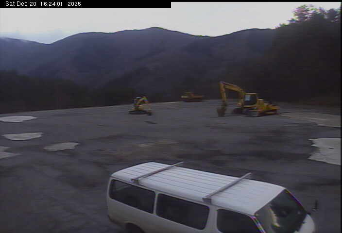 恐羅漢ロッジ前駐車場